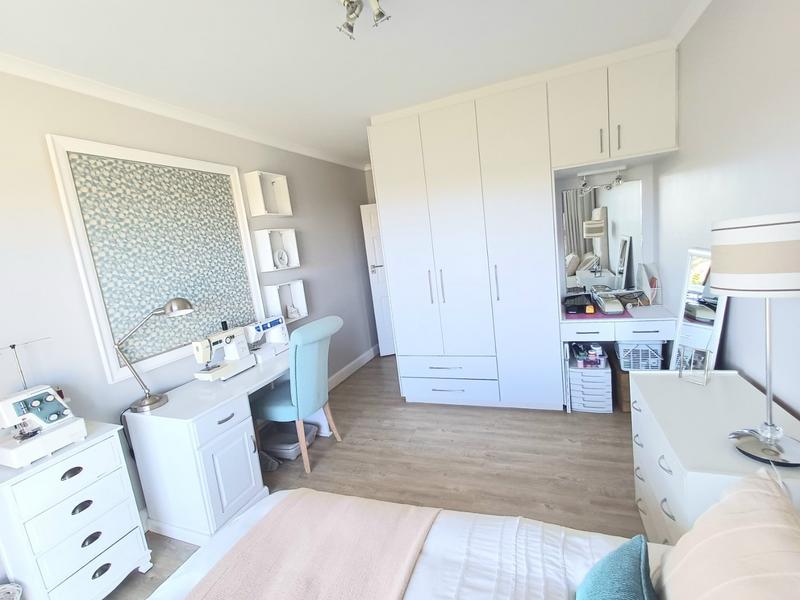 5 Bedroom Property for Sale in Welgemoed Western Cape